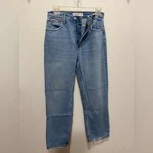 Abercrombie and Fitch. The Ankle Straight Ultra High Rise 27 short